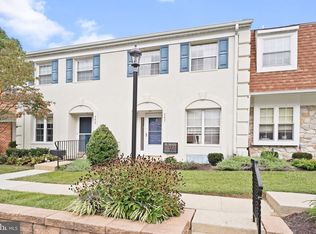 347 Saybrook Ln #153, Wallingford, PA 19086