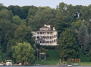 6950 Hillside Dr, Clarkston, MI 48346