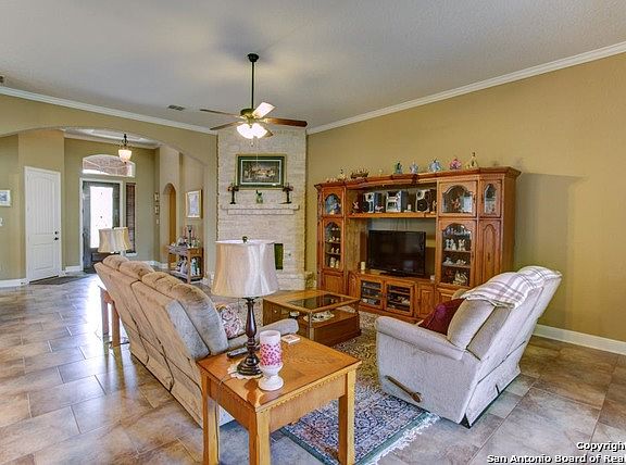 5th image of 12406 Magnolia Spg