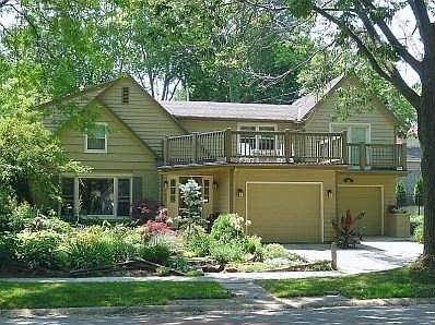 1st image of 1541 E Chateau Pl