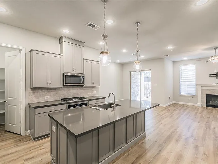 17736 Coralberry Dr — Photo 3