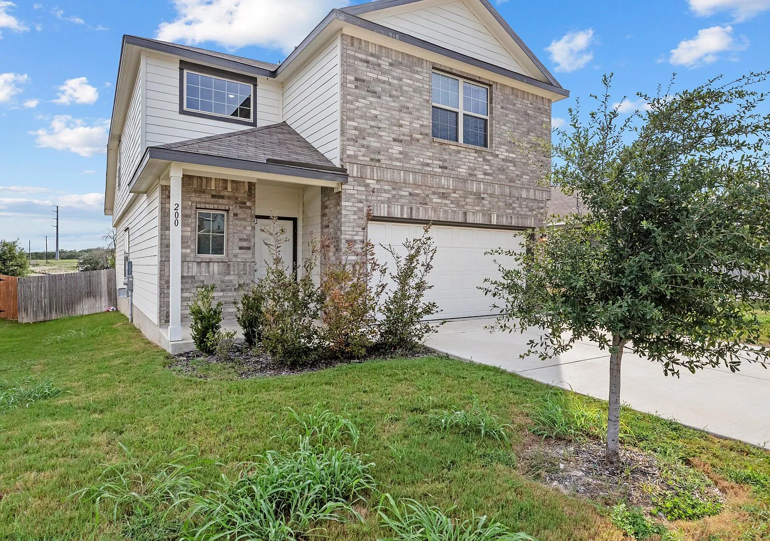 4 bed, 2125 sqft, $2,000 — Photo 2