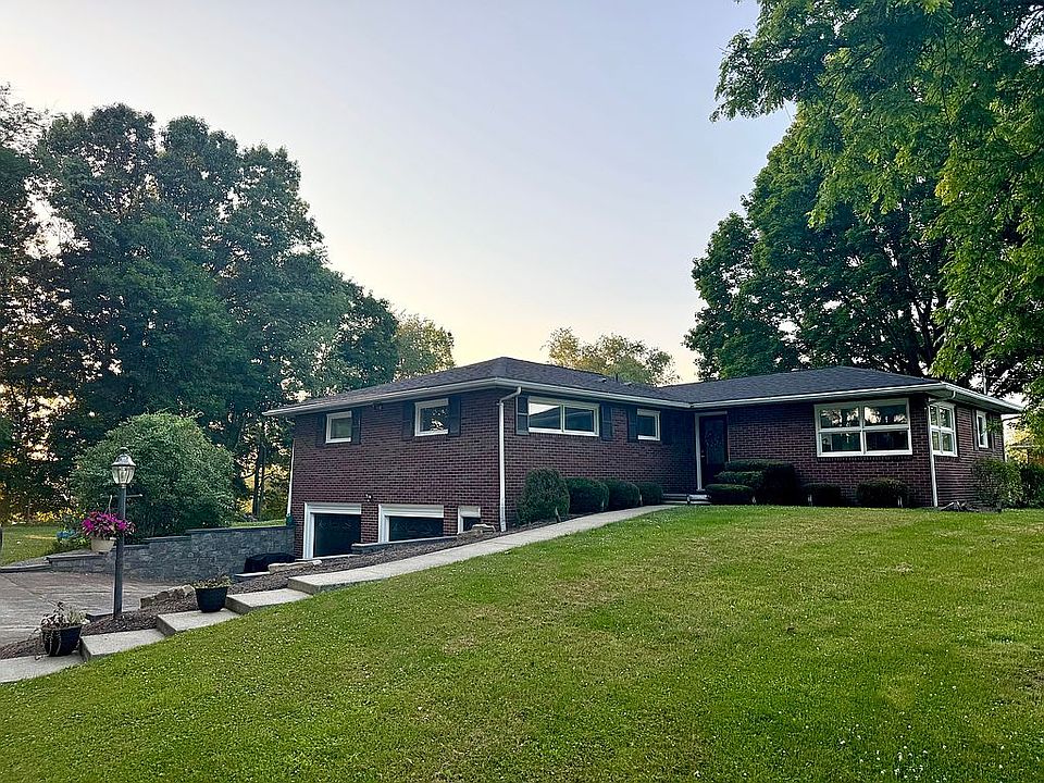 1st image of 136 Appleby Park Rd