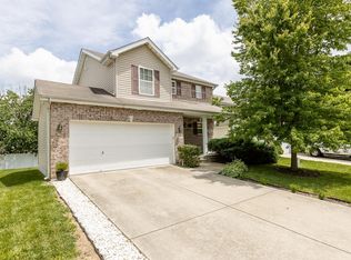 424 Tailfeather Dr, Shiloh, IL 62221