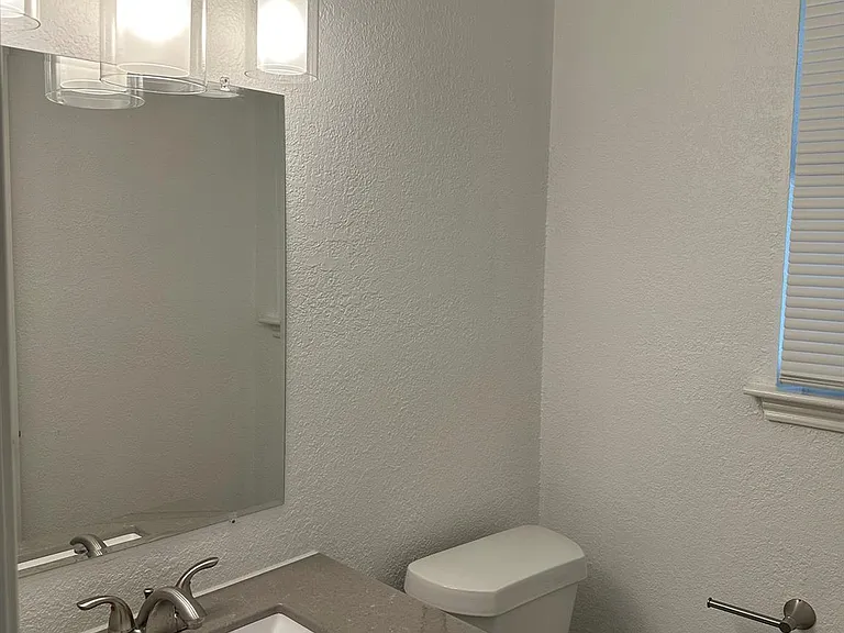 934 Bacliff Dr — Photo 20