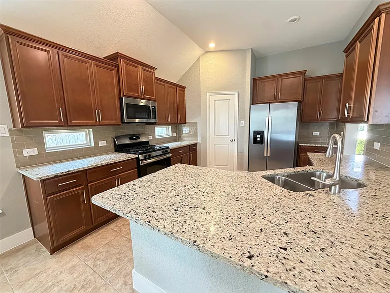3328 Lauren Nicole Ln — Photo 7