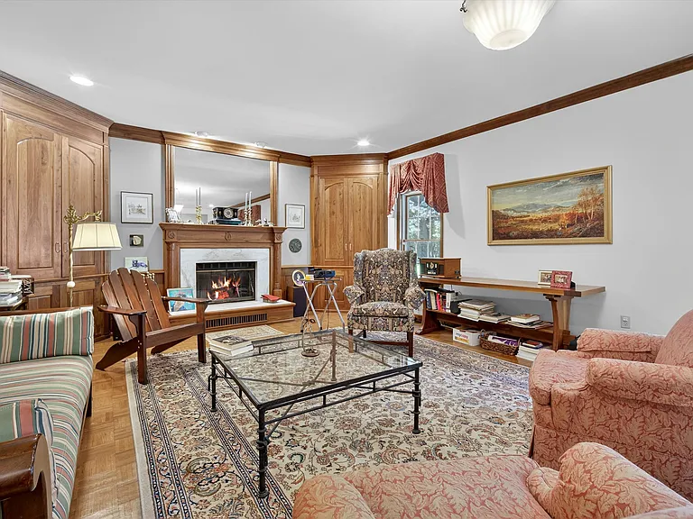 92 Brook Hollow Dr — Photo 23