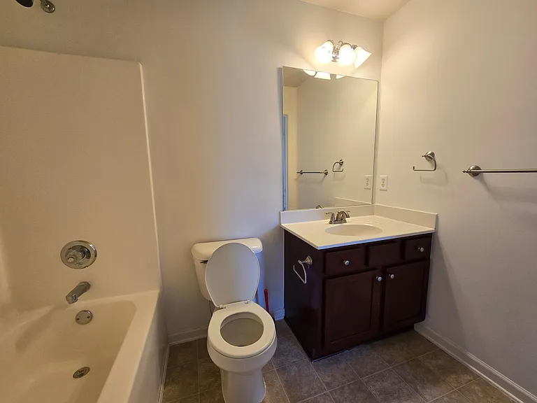 2nd FL Bathroom Jack & Jill