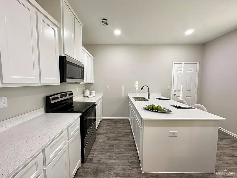 1513 Shavano St #1 — Photo 6