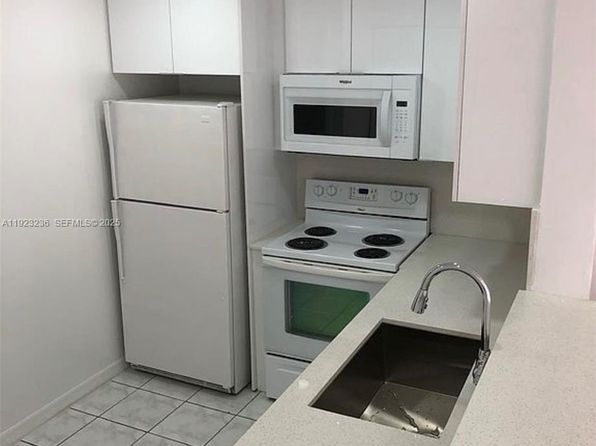 12035 SW 14th St APT 103