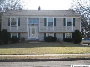 1524 Cedarwood Dr, Lakewood, NJ 08701