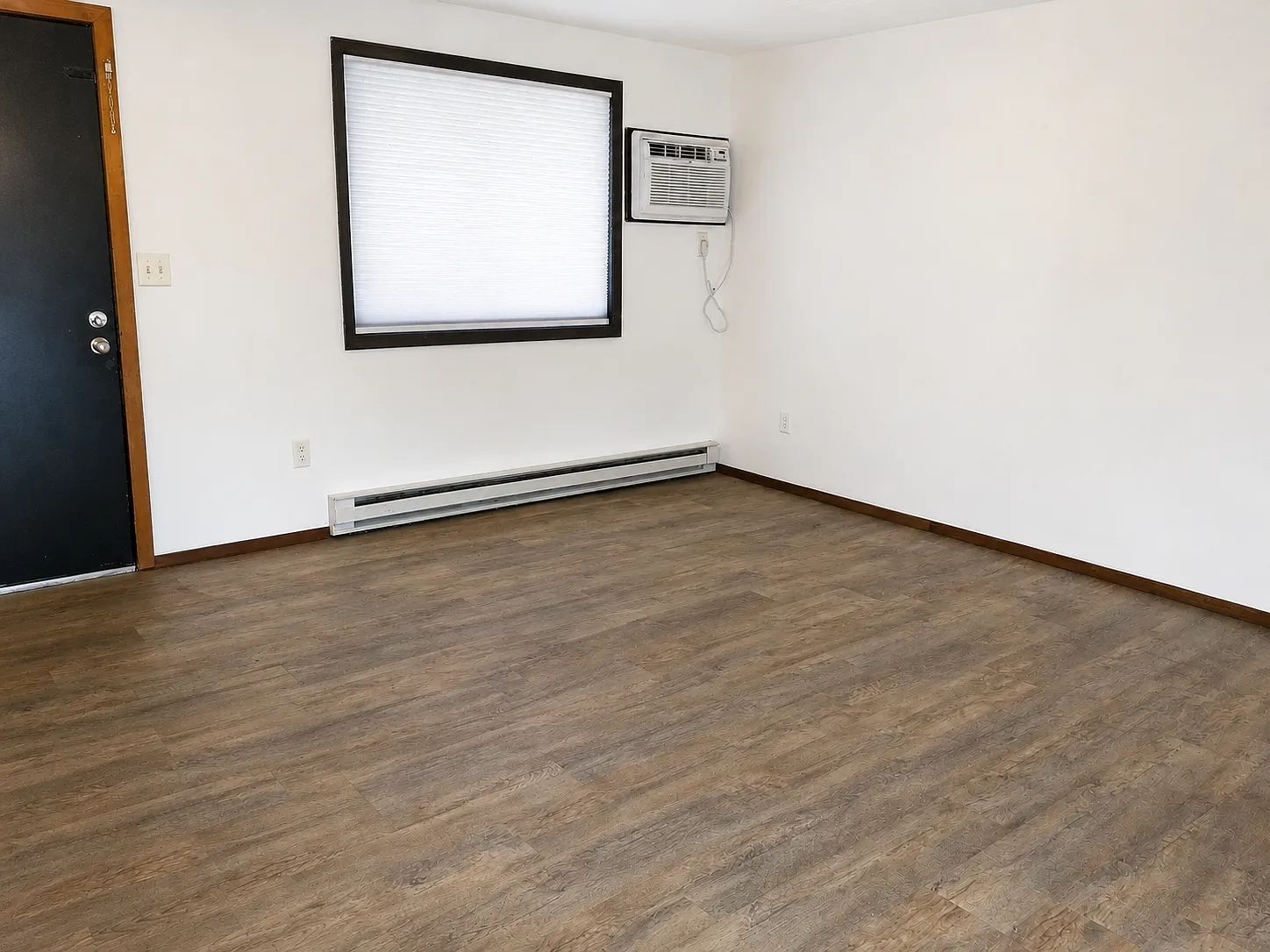 2514/6/8 E Sinto — Photo 2