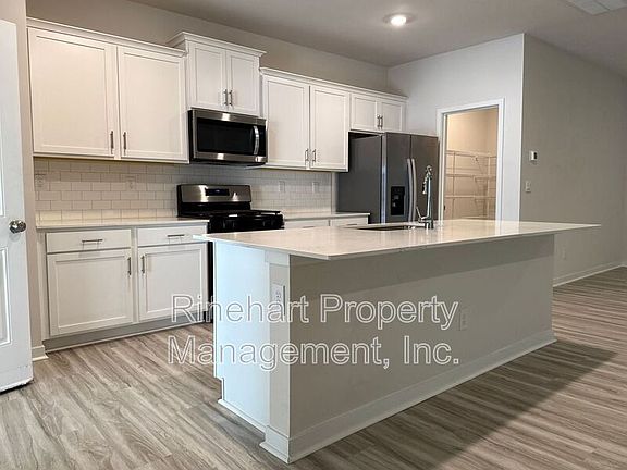 2nd image of 328 Ginsberg Rd