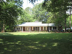 1st image of 913 Oaklette Ave