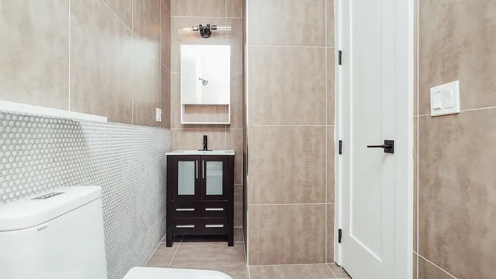 Rented by Nooklyn NYC LLC | media 8