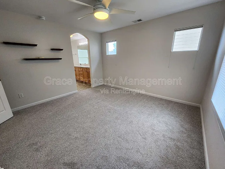4731 Lucca Dr — Photo 20
