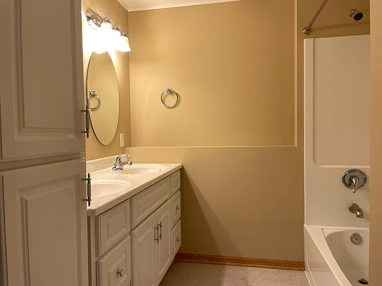 6765 Greenbriar Curv — Photo 16