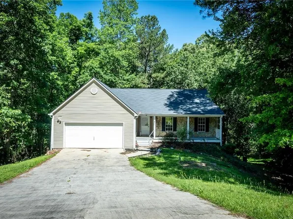 3013 Rockview Dr, Loganville, GA 30052