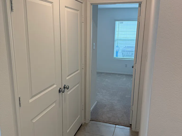 319 Ashbrook Way — Photo 7