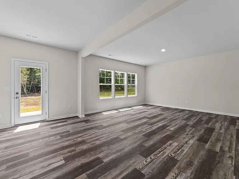 1246 Stonewyck Dr — Photo 5