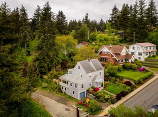 825 N 10th St, Coos Bay, OR