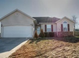 1175 S Scarlet Oak Ct, Nixa, MO 65714