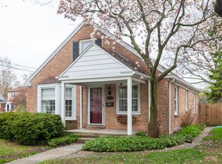 2217 W Arbor Ave, Glendale, WI 53209