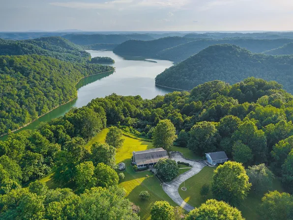 11720 Fox Hill Rd, Baxter, TN 38544