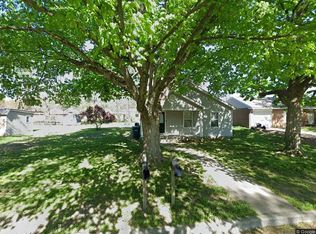 1311 N 27th St, Terre haute, IN 47803