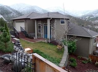 225 Skycrest Dr, Ashland, OR