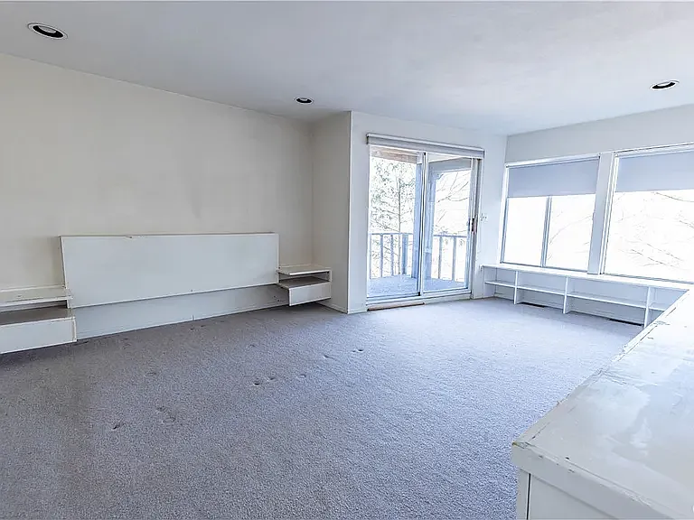 7520 Spectrum Way — Photo 31