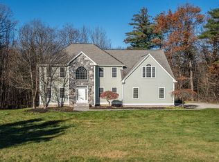 41 Mockingbird Hill Rd, Windham, NH 03087