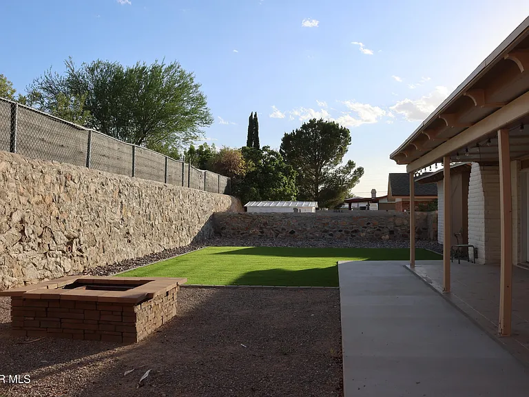 6704 La Cadena Dr — Photo 34