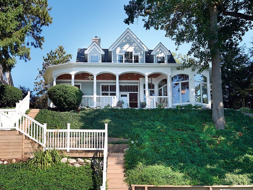 Lakeside Exterior