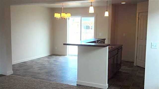 4238 S Overhill Way — Photo 3