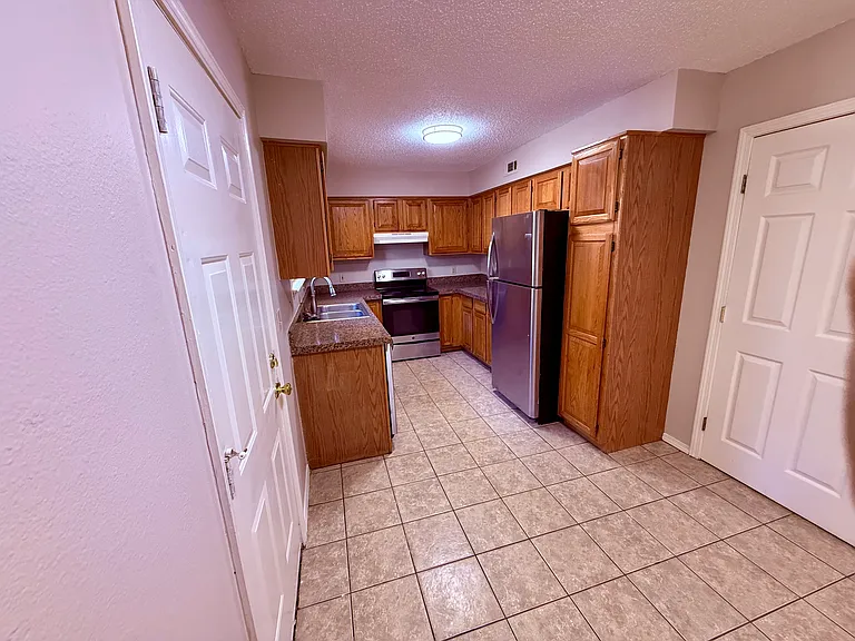 2714 E Kantz Dr — Photo 14