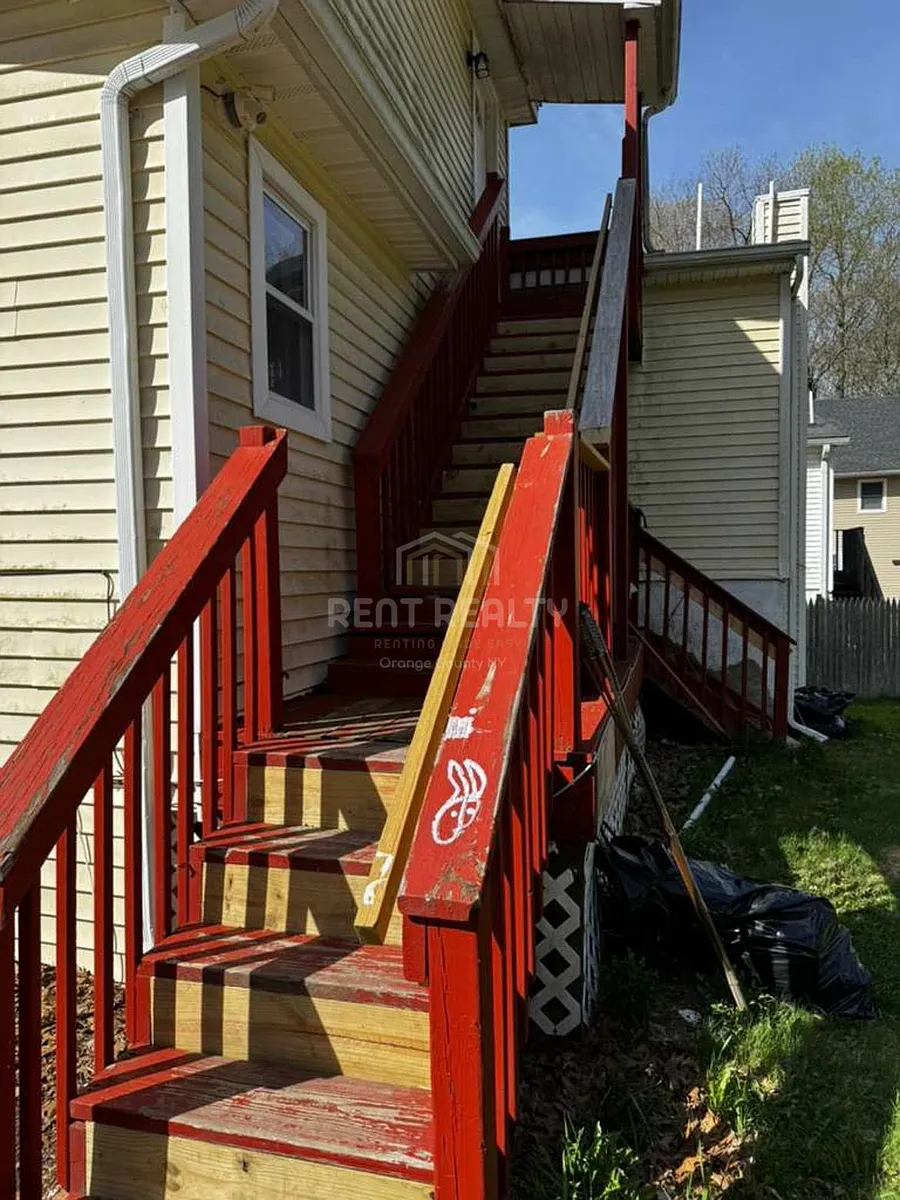 Building Photo - 149 Lewis Ln #2