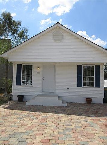 1st image of 454 Leawood Cir