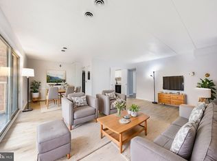 5705 Indian Ct SUITE 22, Alexandria, VA 22303
