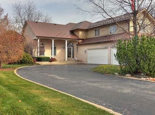 8921 Ditola Ct, Saint John, IN 46373