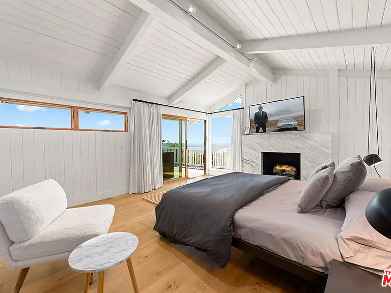 23901 Malibu Knolls Rd — Photo 28