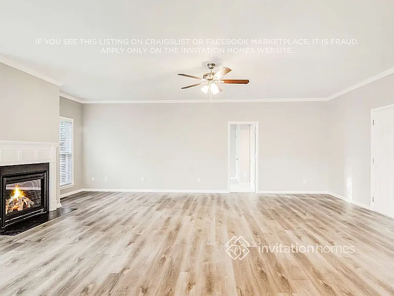 195 Clubhouse Dr — Photo 2