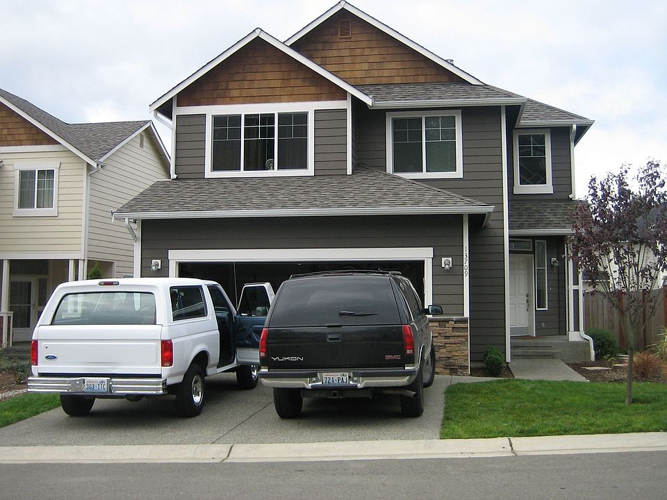 Beautiful Renton Highland Home