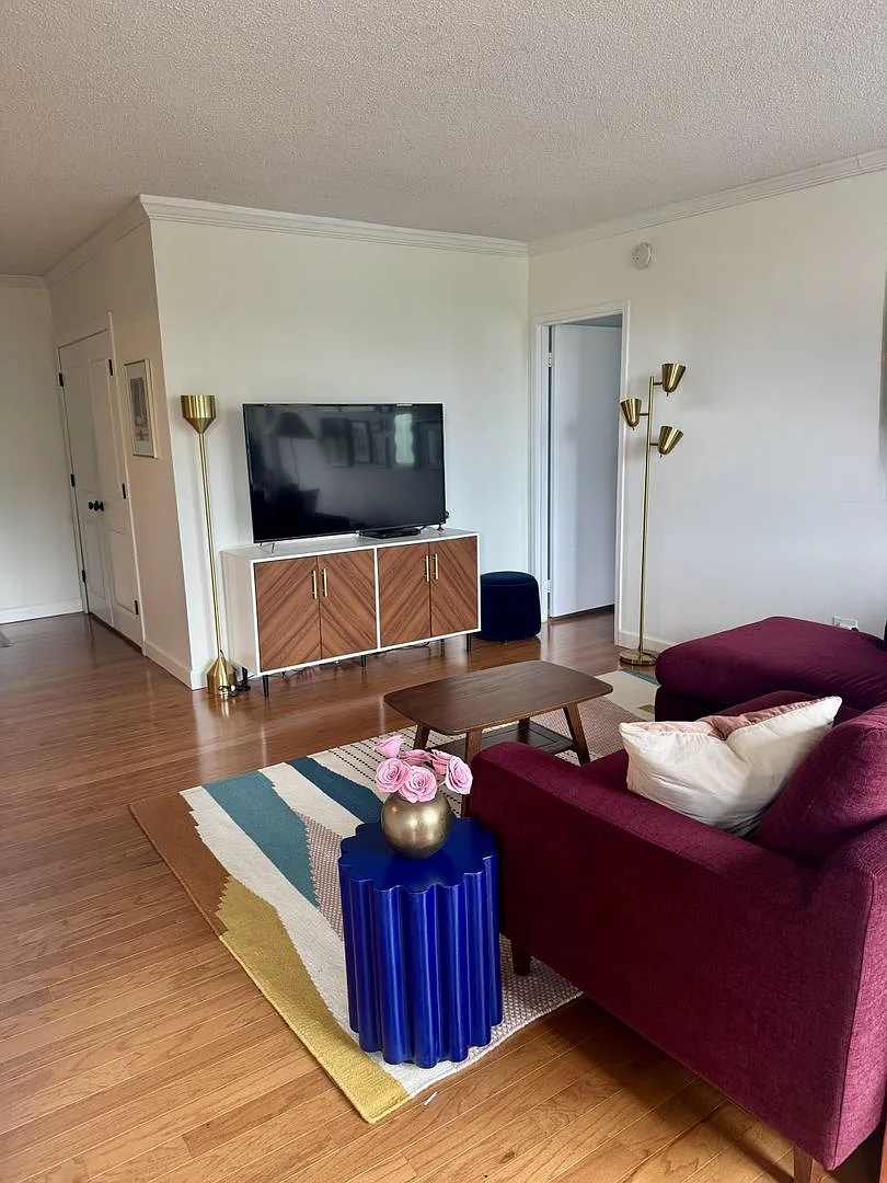 1BR, 1.5 BA Condo w/Resort Amenities, Utilities & Parking Included - Avail Now! — Photo 4