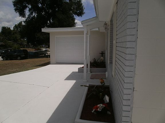 4th image of 1573 Primrose Ln