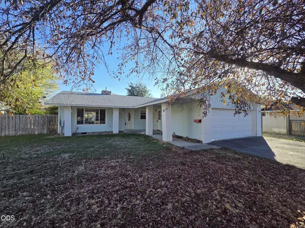 5076 Southview Dr, Klamath Falls, OR 97603