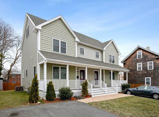 4 Prospect St #4, Woburn, MA 01801