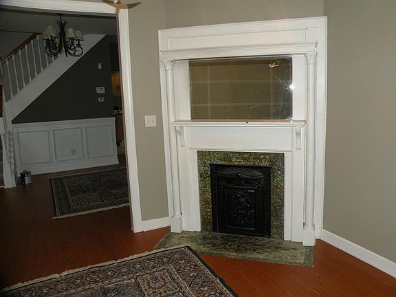 4th image of 1610 Sturm Ave