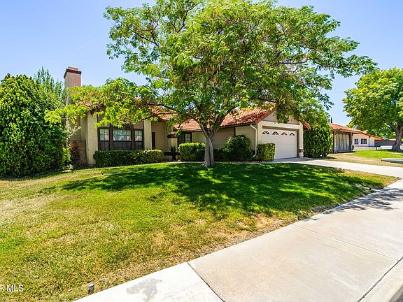 3rd image of 2808 College Park Dr