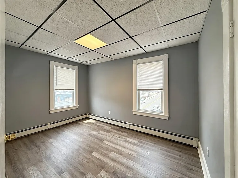 133 University Ave #5 — Photo 10